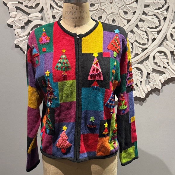 Vintage Karen Scott Hand Embroidered embellished Christmas Tree Cardigan M - Picture 2 of 16